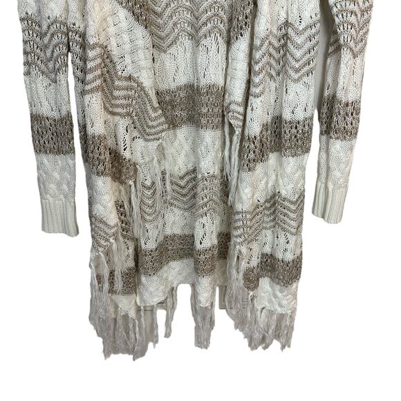 Coastal Beachy Crochet Sweater Cardigan Womens Size M Fringe Absolutely Famous - Picture 4 of 6